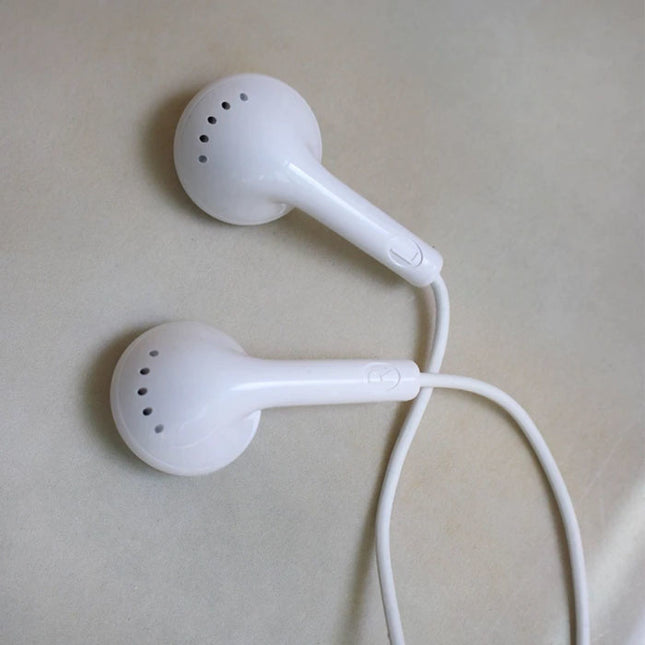 Y6 Wired Earphones Oortjes Ecouteur Oortelefoon met Microfoon Wit