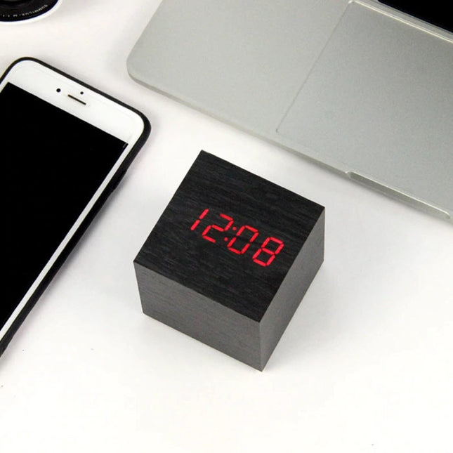 Houten Digitale LED Klok - Wekker Alarm  Snooze Helderheid Aanpassing Zwart