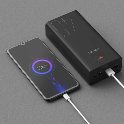 Zeus 40.000mAh Powerbank met 4 Poorten - LED Display Externe Noodaccu Batterij Oplader Charger Zwart
