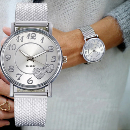 Horloge met Hartjes voor Dames - Kwarts Luxe Anoloog Uurwerk Roestvrij Staal Mesh voor Vrouwen Goud