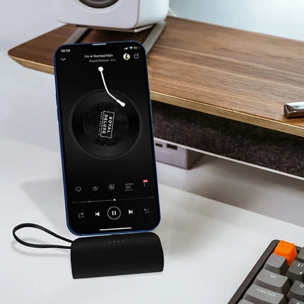 10.000mAh Mini Powerbank voor iPhone Lightning - Extra USB-C Kabel Noodaccu Batterij Oplader - Roze