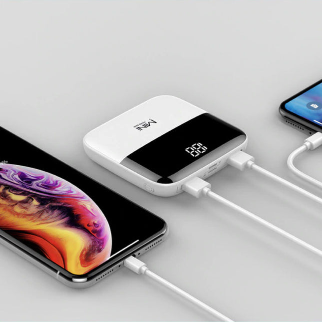Dual 2x USB Poort Mini Powerbank 10.000mAh - LED Display Externe Noodaccu Batterij Oplader Charger Wit